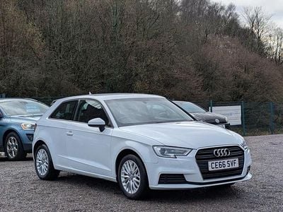 Used Audi A3 Premium 110 HP (80 kW) 2016 White Hatchback