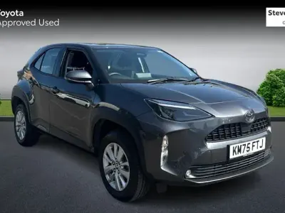 Used Toyota Yaris Cross 116 HP (85 kW) 2025 Grey SUV