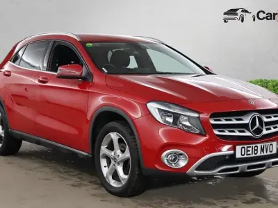 Used Mercedes GLA200 Executive 136 HP (100 kW) 2018 Red SUV