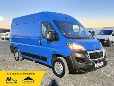 Used Peugeot Boxer S 140 HP (102 kW) 2021 Blue Van