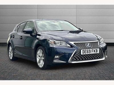 Lexus CT200h