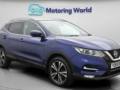 Używany Nissan Qashqai N-Connecta 140 KM (102 kW) 2020 Niebieski SUV