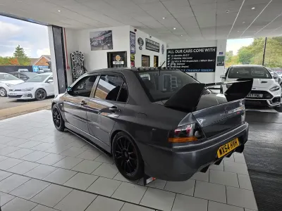 Usado Mitsubishi Lancer 400 HP (294 kW) 2005 Cinzento Sedan