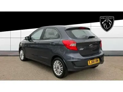 Begagnad Ford Ka Plus Zetec 70 HK (51 kW) 2018 Grå Halvkombi