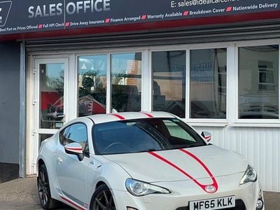 White Used 2015 Toyota GT86 GT Coupe | £15,295 (Fair price)