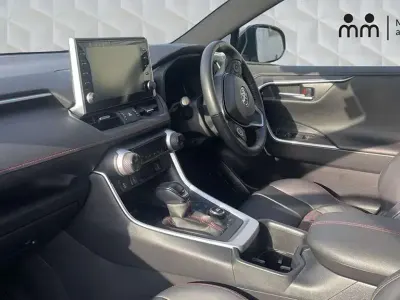 Gebraucht Toyota RAV4 Hybrid 301 PS (221 kW) 2022 Grau SUV