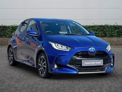 Used Toyota Yaris Design 2023 Blue Hatchback