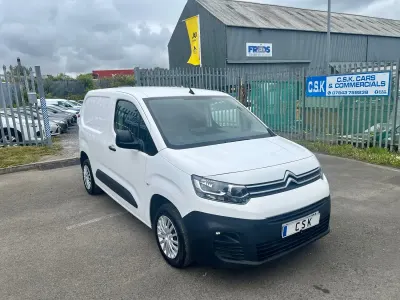 Used Citroën Berlingo Start 75 HP (55 kW) 2020 White MPV
