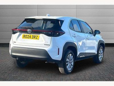 Usado Toyota Yaris Cross 116 HP (85 kW) 2024 Branco SUV