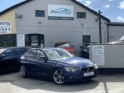 Begagnad BMW 320 Efficient Dynamics 2015 Blå Sedan