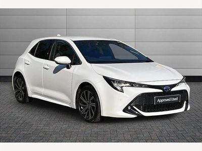 Used Toyota Corolla Design 140 HP (102 kW) 2022 White Hatchback