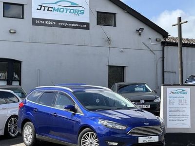 Used Ford Focus Zetec 120 HP (88 kW) 2017 Blue Estate