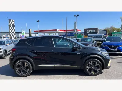 Gebraucht Renault Captur Engineered 142 PS (104 kW) 2023 Schwarz SUV