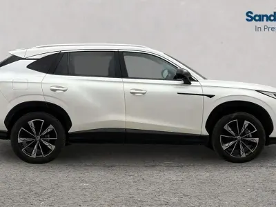 Used MG HS Trophy 169 HP (124 kW) 2024 Solid  white pearl SUV