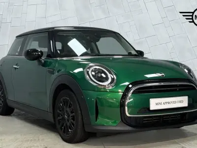 Used Mini Cooper Classic 134 HP (98 kW) 2023 Green Hatchback