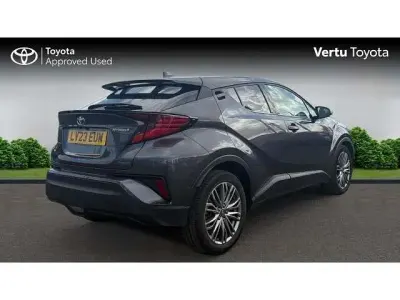 Używany Toyota C-HR 122 KM (89 kW) 2023 Szary SUV