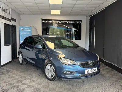 Used Vauxhall Astra SRi 150 HP (110 kW) 2016 Blue Hatchback