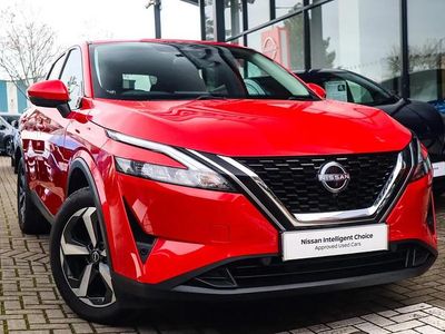 Used Nissan Qashqai N-Connecta 155 HP (114 kW) 2023 Red SUV