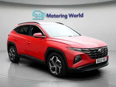 Begagnad Hyundai Tucson Premium 230 HK (169 kW) 2022 Röd SUV