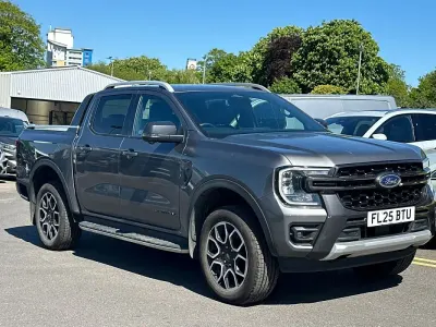 Używany Ford Ranger Wildtrack 240 KM (176 kW) 2025 Szary Pickup