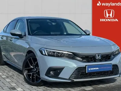Begagnad Honda Civic Advance 184 HK (135 kW) 2024 Grå Halvkombi
