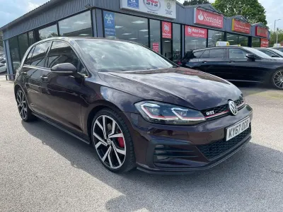 Usado VW Golf VII GTI 2017 Negro Utilitario