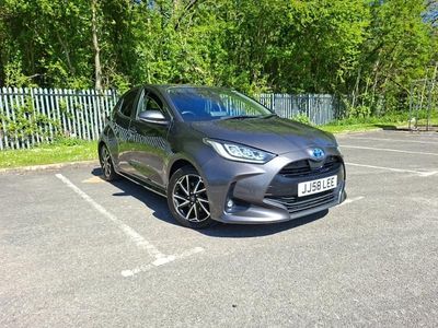 Second-hand Toyota Yaris Hybrid Design 116 CP (85 kW) 2023 Gri Hatchback