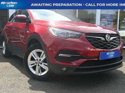 Used Vauxhall Grandland X S 130 HP (95 kW) 2019 Red SUV