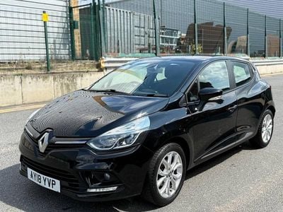 Used Renault Clio IV Dynamique 90 HP (66 kW) 2018 Black Hatchback