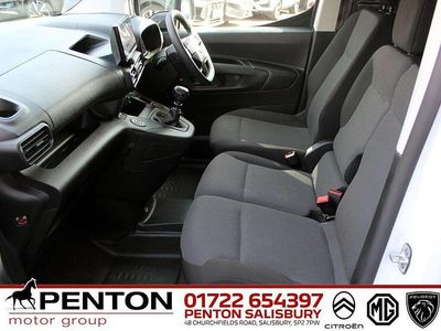 Used Citroën Berlingo 101 HP (74 kW) 2024 White MPV