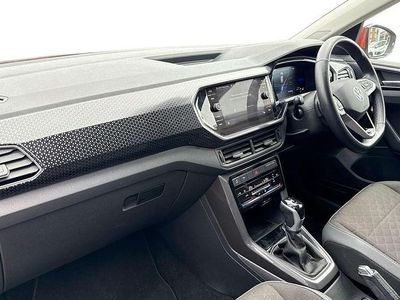 Used VW T-Cross SEL 110 HP (80 kW) 2023 Orange SUV
