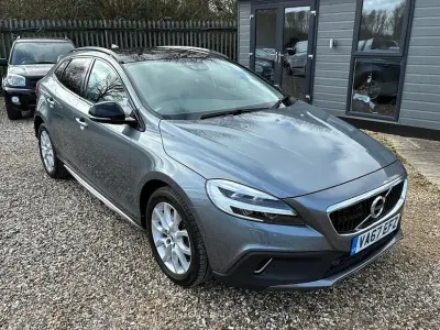 Used Volvo V40 CC Pro 152 HP (111 kW) 2018 Estate