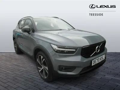 Usado Volvo XC40 R-Design Pro 197 HP (144 kW) 2020 Cinzento SUV