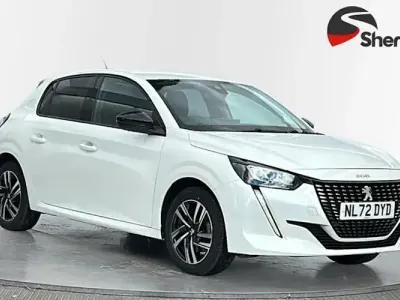 Used Peugeot 208 Allure+ 102 HP (75 kW) 2022 White Hatchback