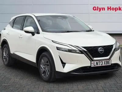 Used Nissan Qashqai Acenta Premium 158 HP (116 kW) 2023 White SUV