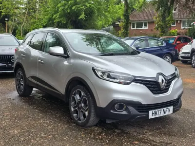 Usado Renault Kadjar Dynamique 130 CV (95 kW) 2017 Plateado SUV
