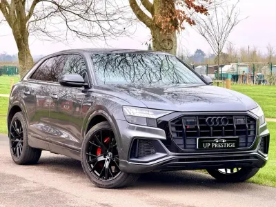 Usado Audi SQ8 Black Edition 507 HP (372 kW) 2022 Cinzento SUV