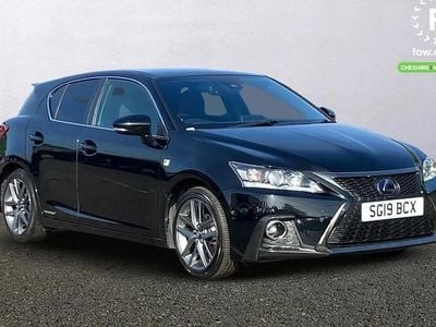 Lexus CT200h