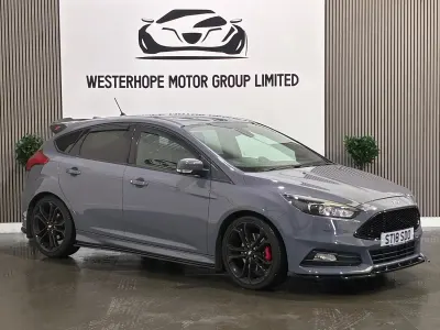 Used Ford Focus ST 185 HP (136 kW) 2018 Grey Hatchback