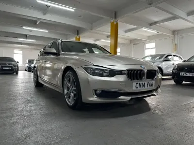 Begagnad BMW 318 Luxury Line 2014 Silver Kombi