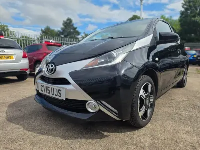 Used Toyota Aygo X-clusiv 69 HP (50 kW) 2015 Black Hatchback