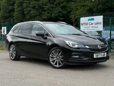 Used Vauxhall Astra SRi 136 HP (100 kW) 2017 Black Estate