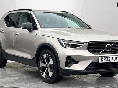 Used Volvo XC40 Ultimate 197 HP (144 kW) 2023 Gold SUV