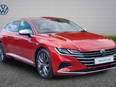 Used VW Arteon Elegance 150 HP (110 kW) 2023 Red Hatchback