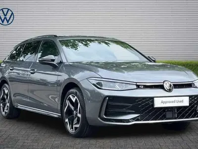 New VW Passat R-line 150 HP (110 kW) 2026 Diabase grey Estate