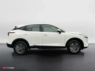 Used Nissan Qashqai Acenta Premium 2023 White SUV
