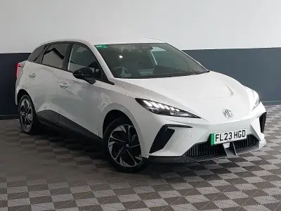 Used MG MG4 EV SE 125 kW (170 HP) 2023 White Hatchback