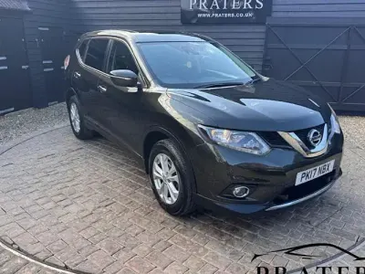Usado Nissan X-Trail Acenta 131 CV (96 kW) 2017 Verde SUV