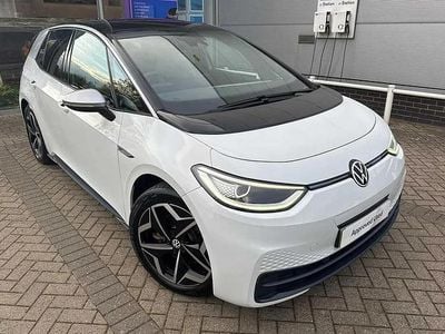 White Used 2020 VW ID.3 Pro Hatchback | £15,989 (Fair price)