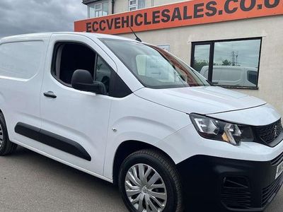Used Peugeot Partner 99 HP (72 kW) 2019 White MPV